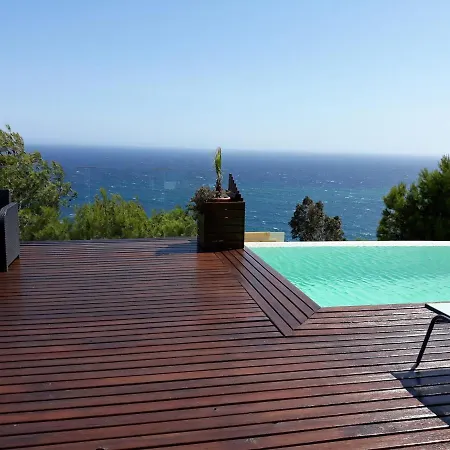 Luxury Paradise בית הארחה